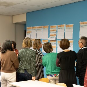 A group of people attending the first workshop round